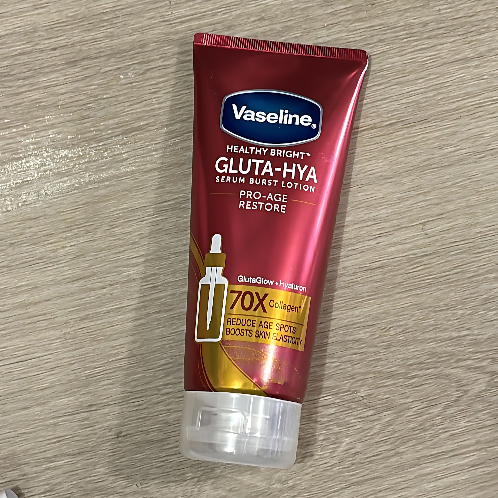 Vaseline Healthy Bright Gluta-Hya Serum Burst Lotion Pro-Age Restore – 290ml