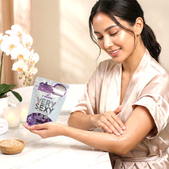 A Bonne Very Sexy Whitening Salt Scrub – 120g