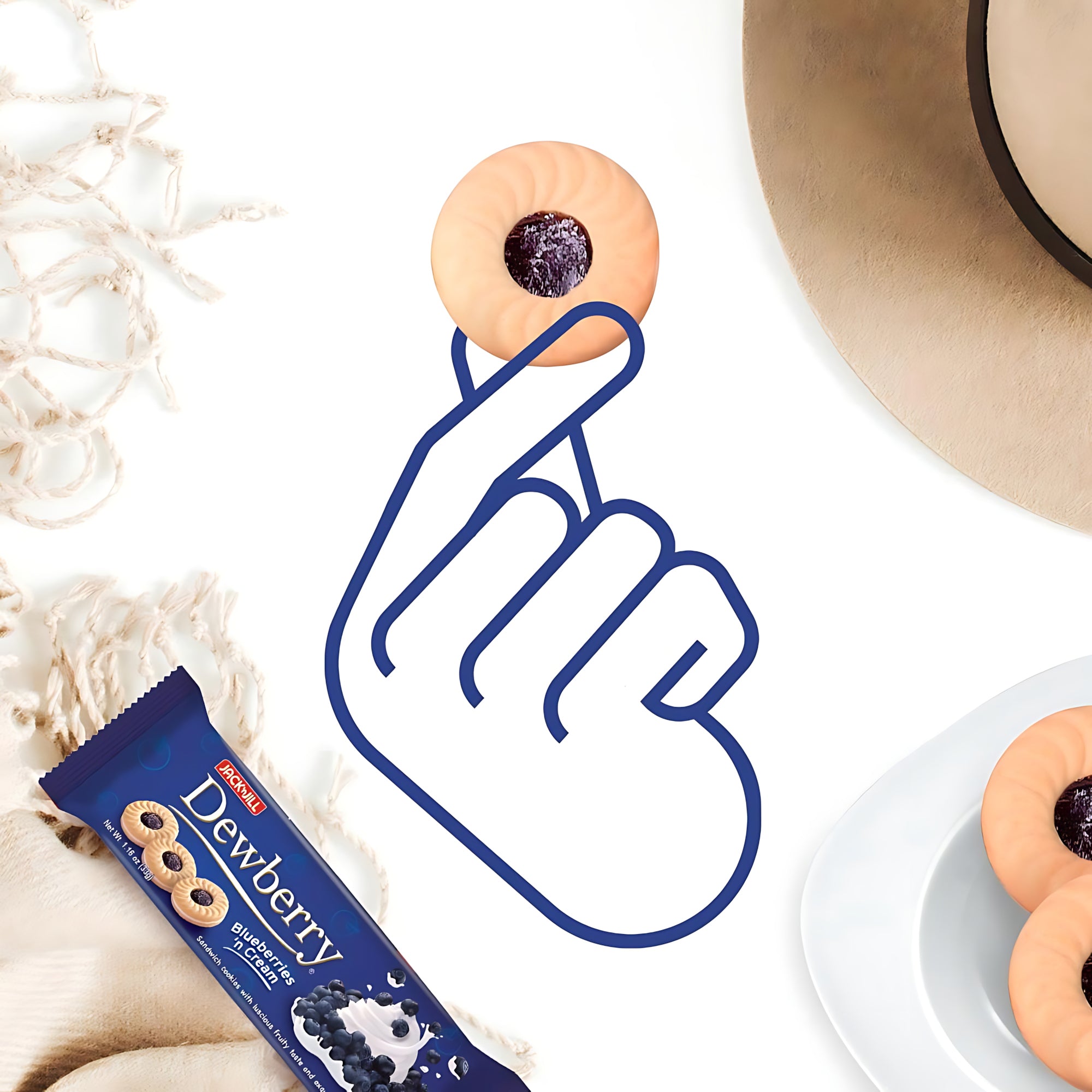 Jack ‘n Jill Dewberry Blueberries ’n Cream Biscuits – 10 x 33g Packs (330g Total)