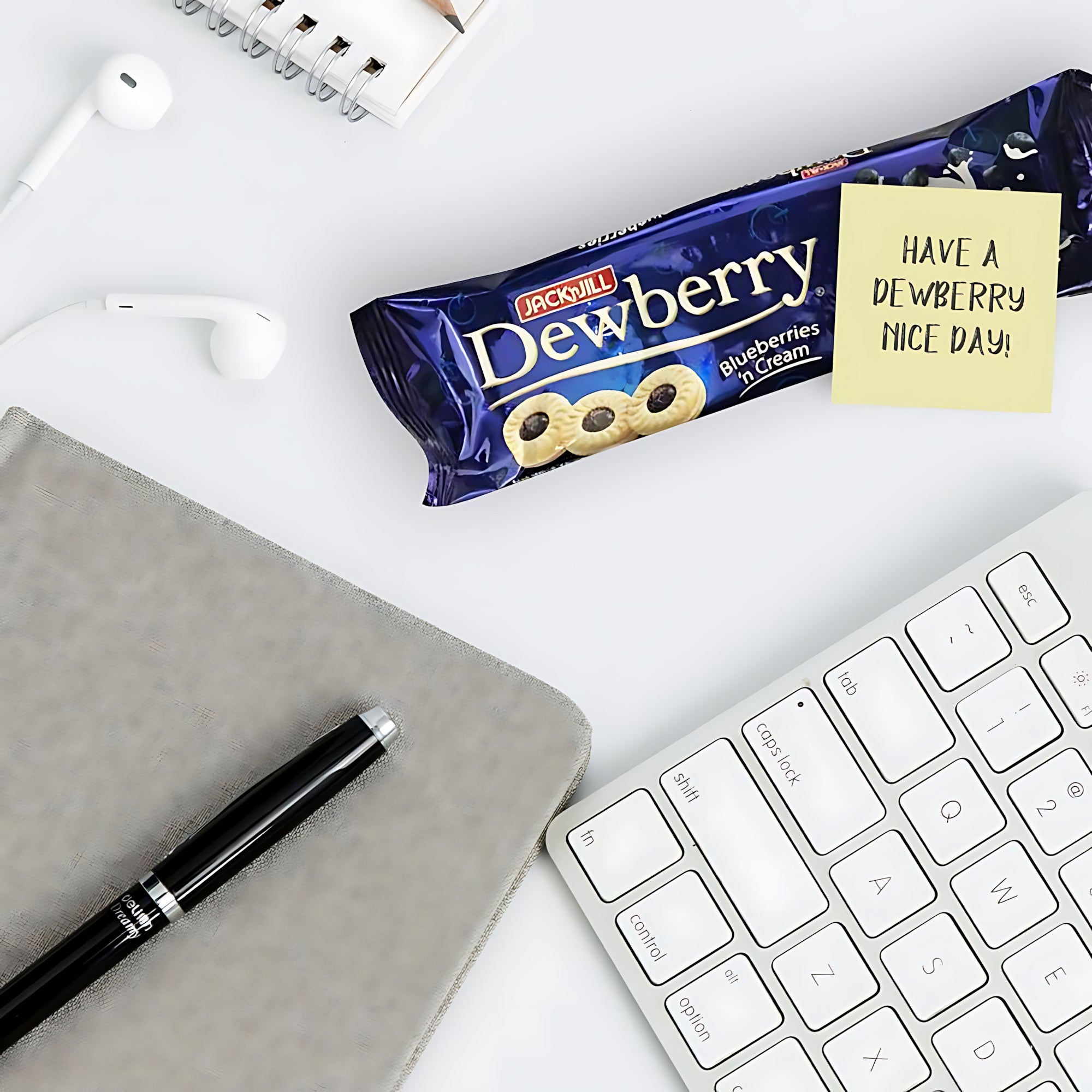 Jack ‘n Jill Dewberry Blueberries ’n Cream Biscuits – 10 x 33g Packs (330g Total)