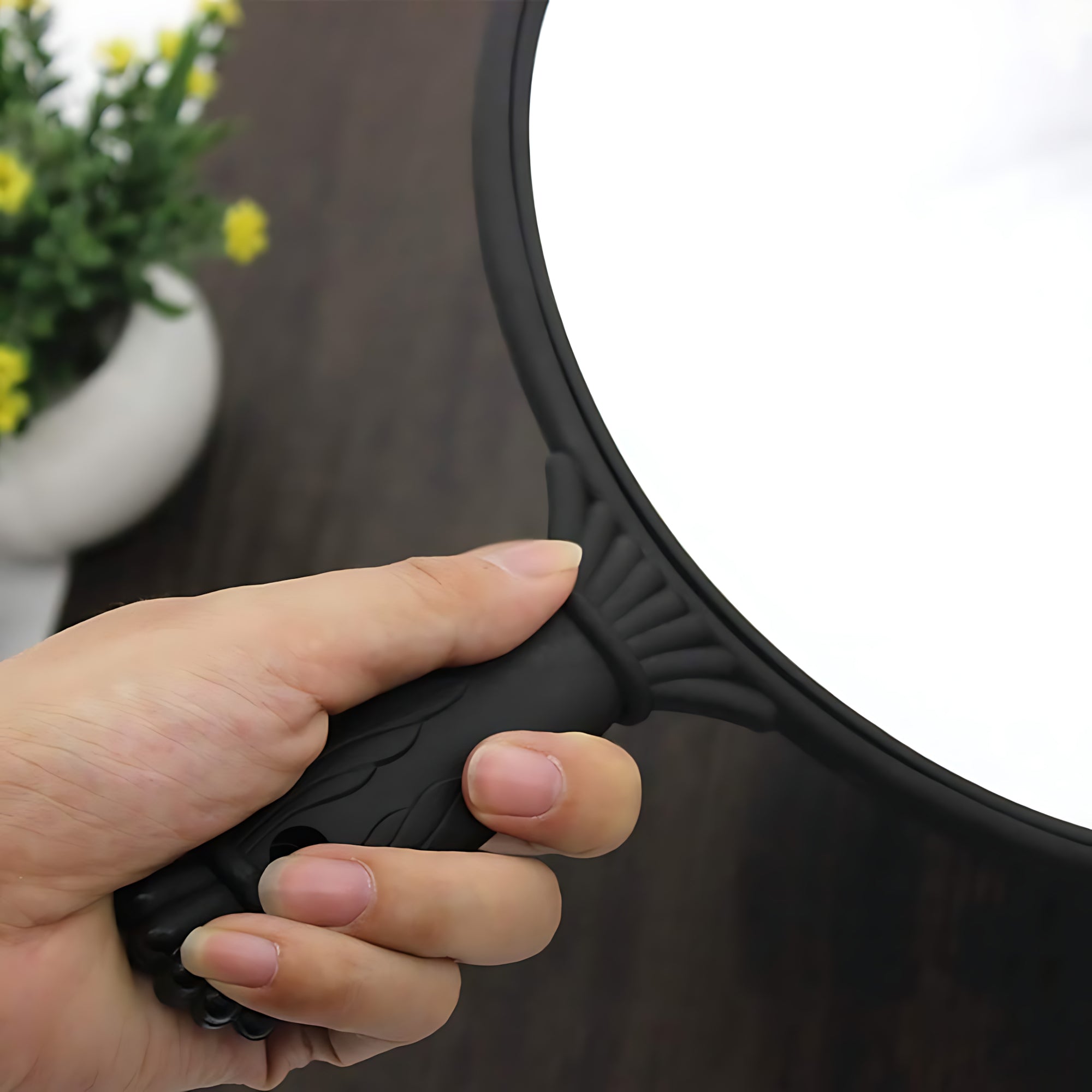 Hair Salon Handheld Mirror – Large Round Vanity Mirror with Handle (Black)